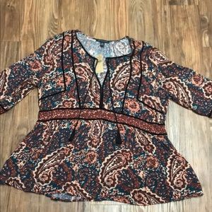 American Eagle Top. Size Large.